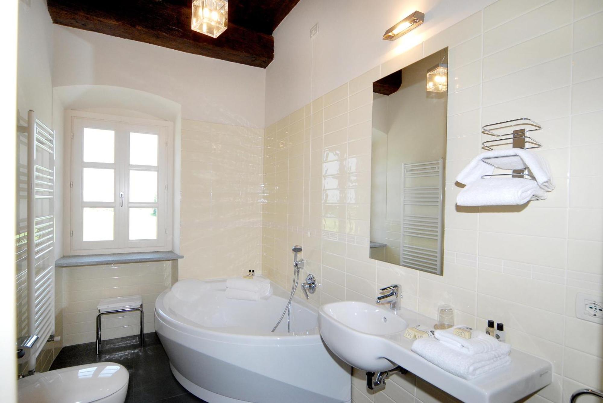 Hotel Antico Podere Propano ซาลุซโซ ภายนอก รูปภาพ