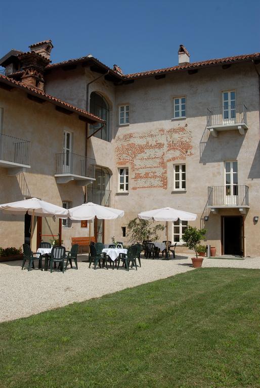 Hotel Antico Podere Propano ซาลุซโซ ภายนอก รูปภาพ