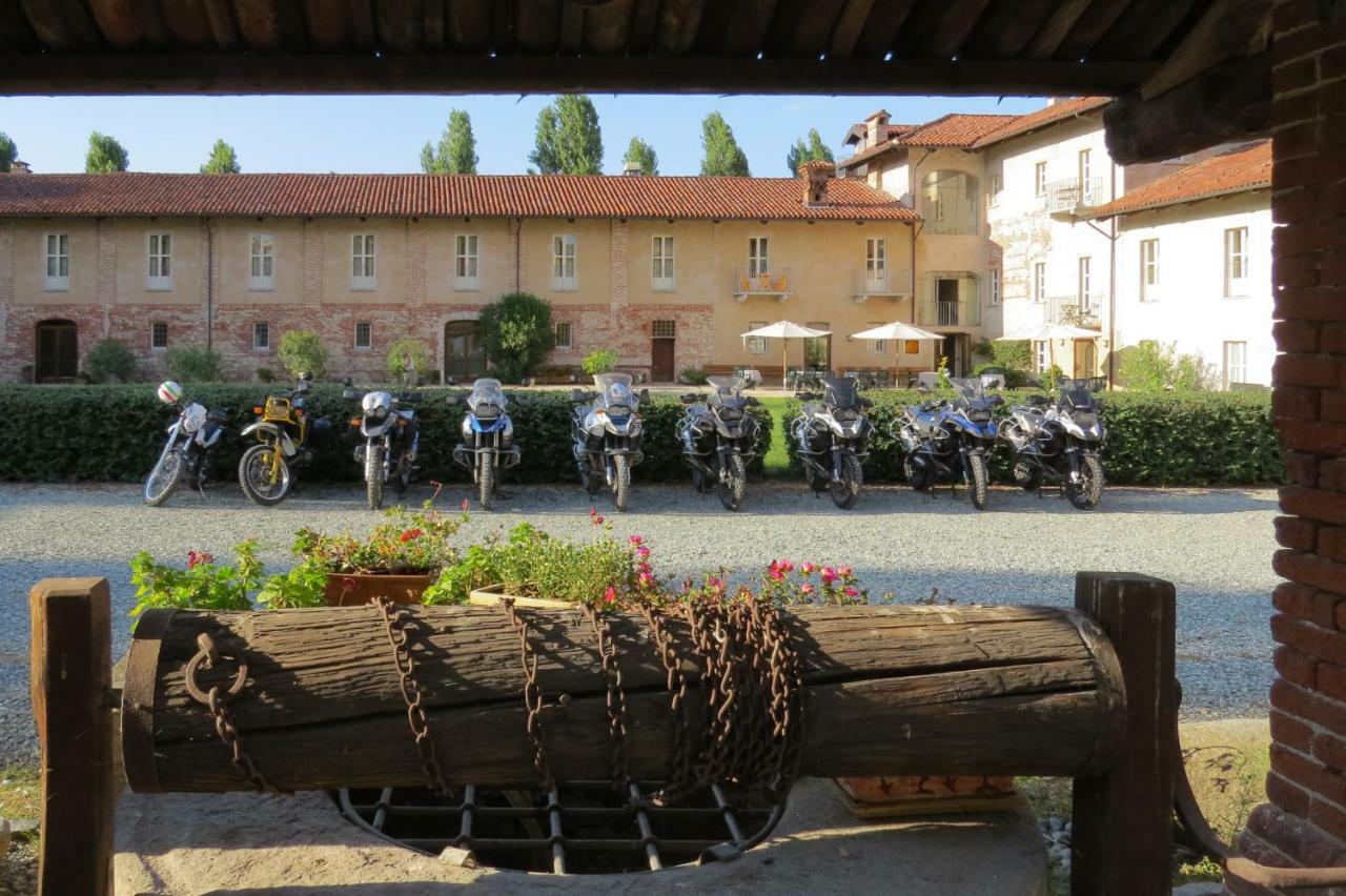 Hotel Antico Podere Propano ซาลุซโซ ภายนอก รูปภาพ