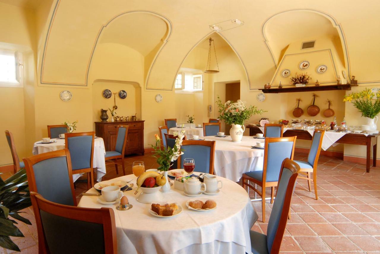 Hotel Antico Podere Propano ซาลุซโซ ภายนอก รูปภาพ