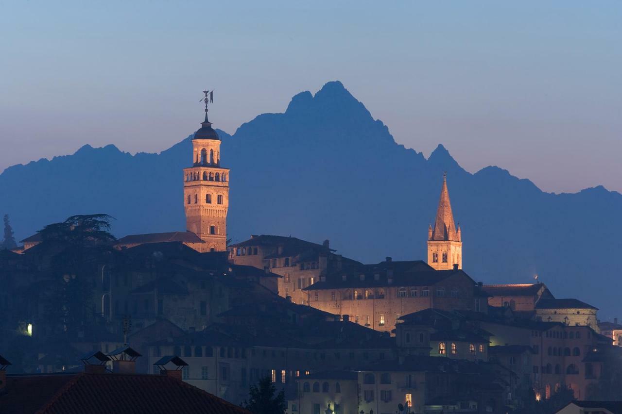 Hotel Antico Podere Propano ซาลุซโซ ภายนอก รูปภาพ